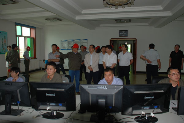 自治區(qū)副主席常軍政赴海拉爾蒙西調(diào)研環(huán)保工作